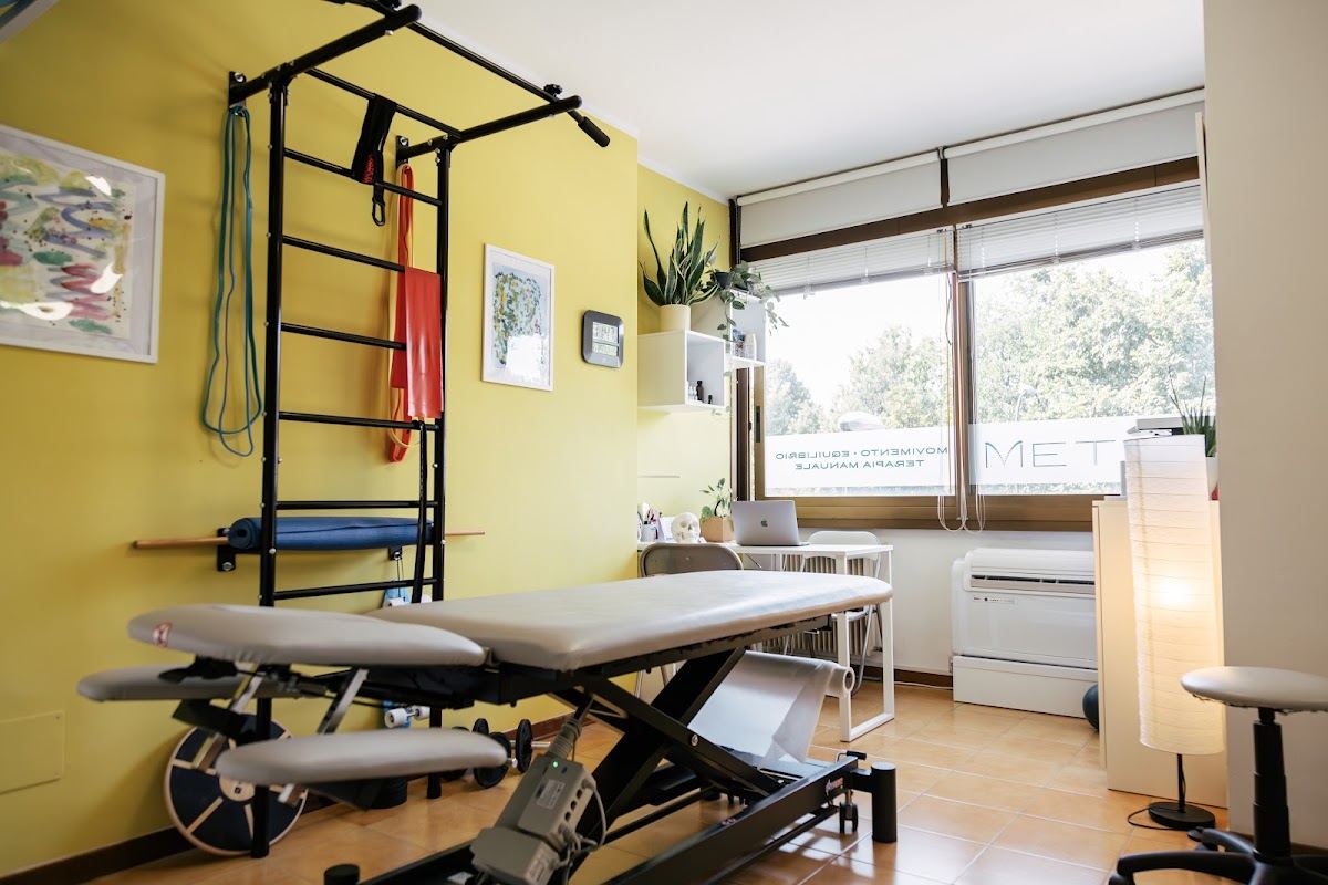 Dott. Alessandro De Nardi Fisioterapista e Osteopatia- Studio Metem Treviso