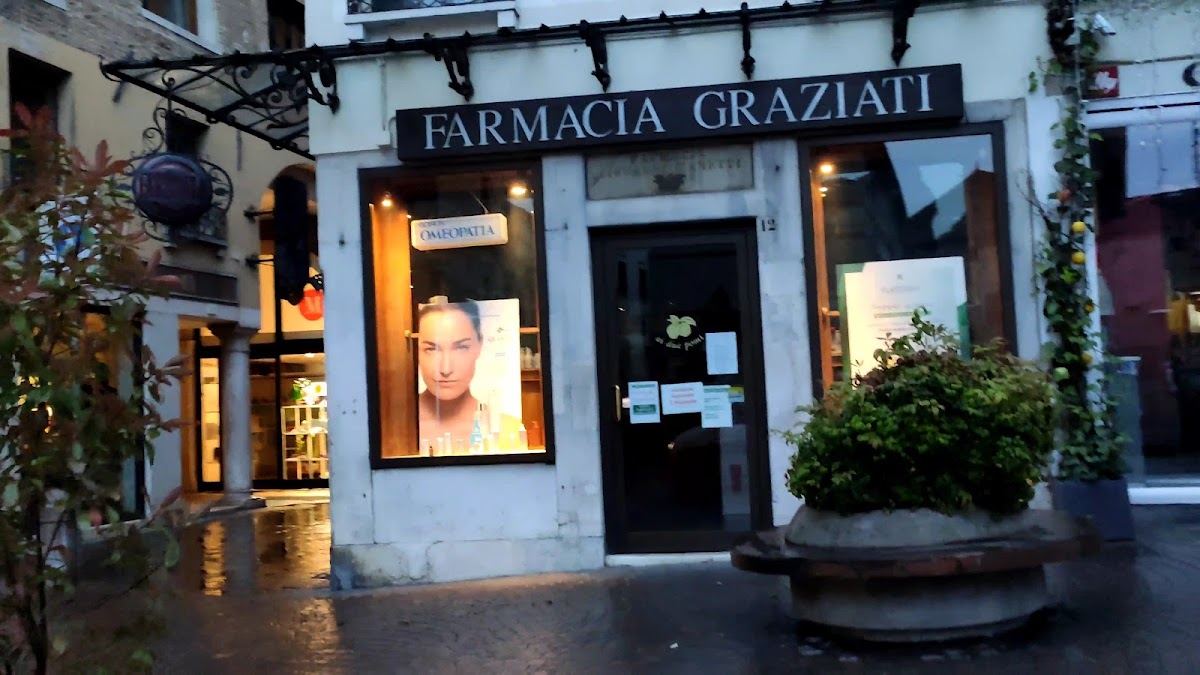 Farmacia Ai Due Pomi dei Dottori Marco & Claudio Graziati Snc