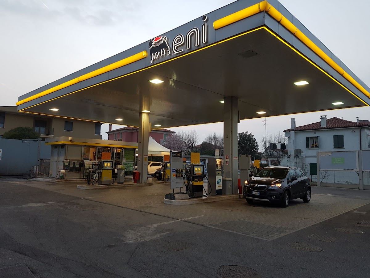 L' Autolavaggio di Simone