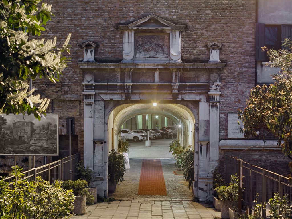 Porta Altinia Suites
