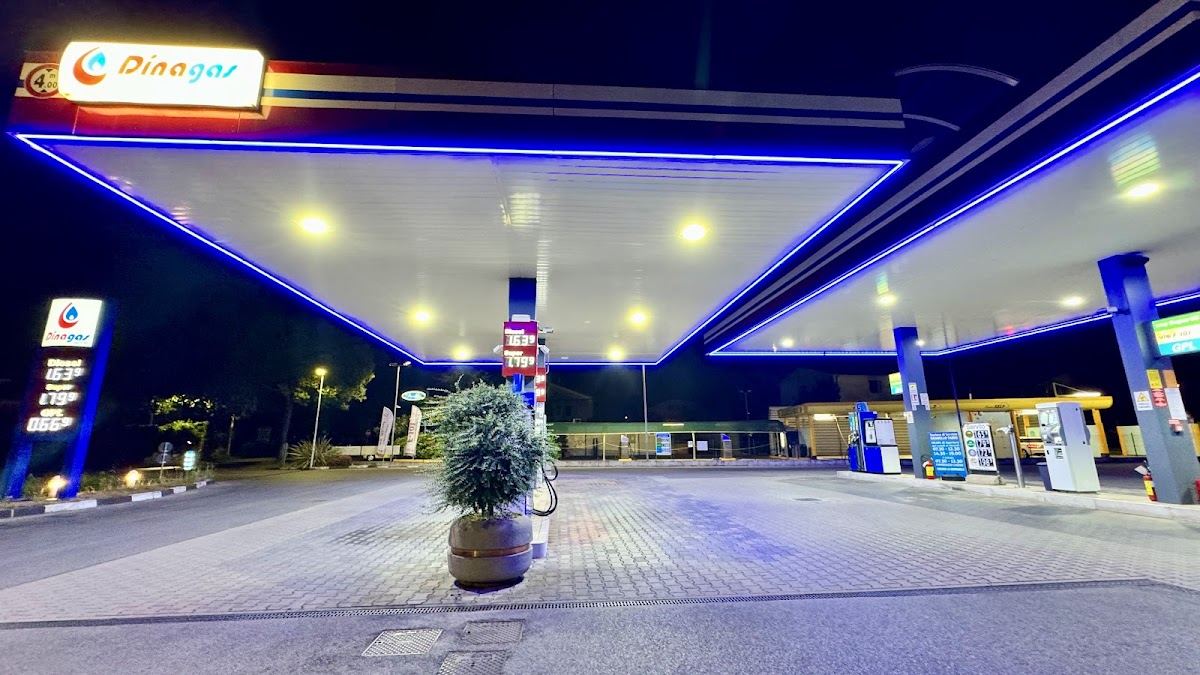 Staz. di servizio Dinagas
