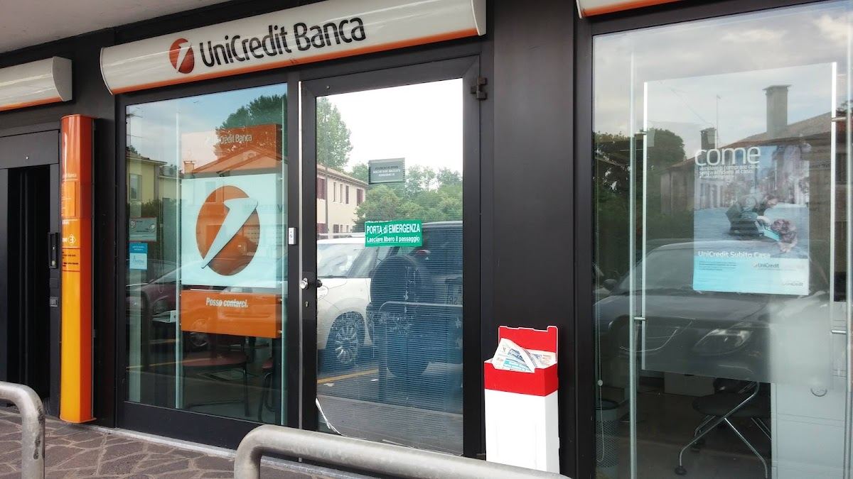UniCredit