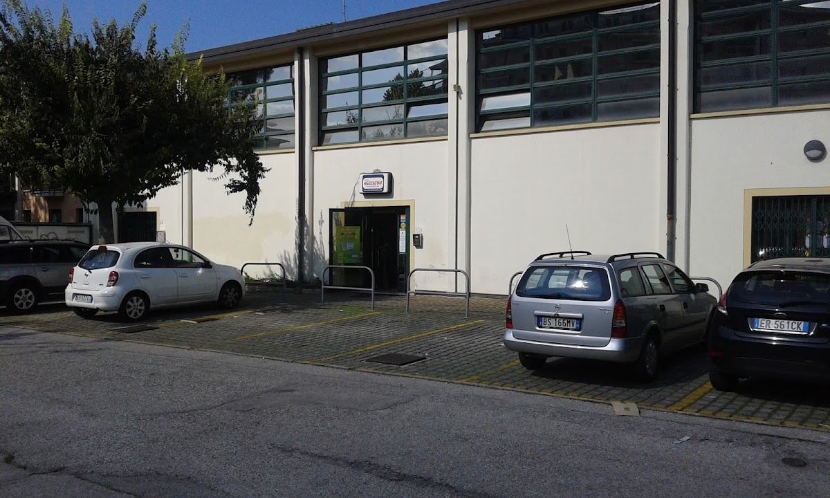 Mercatino dell'antiquariato — noviembre