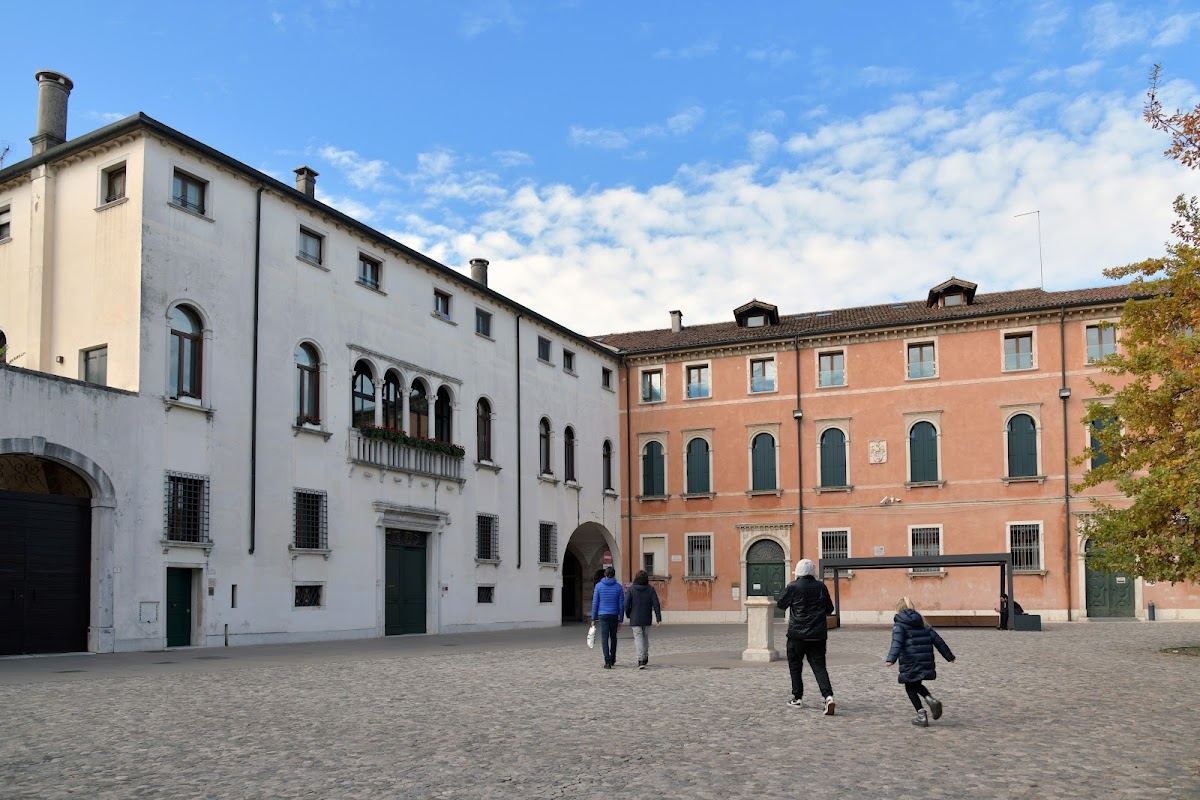 Piazza Rinaldi
