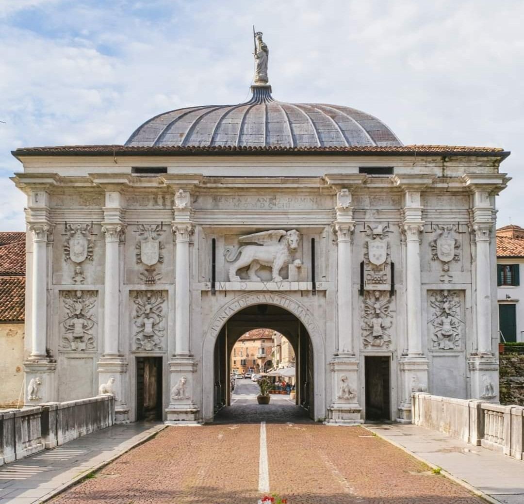 Porta San Tomaso