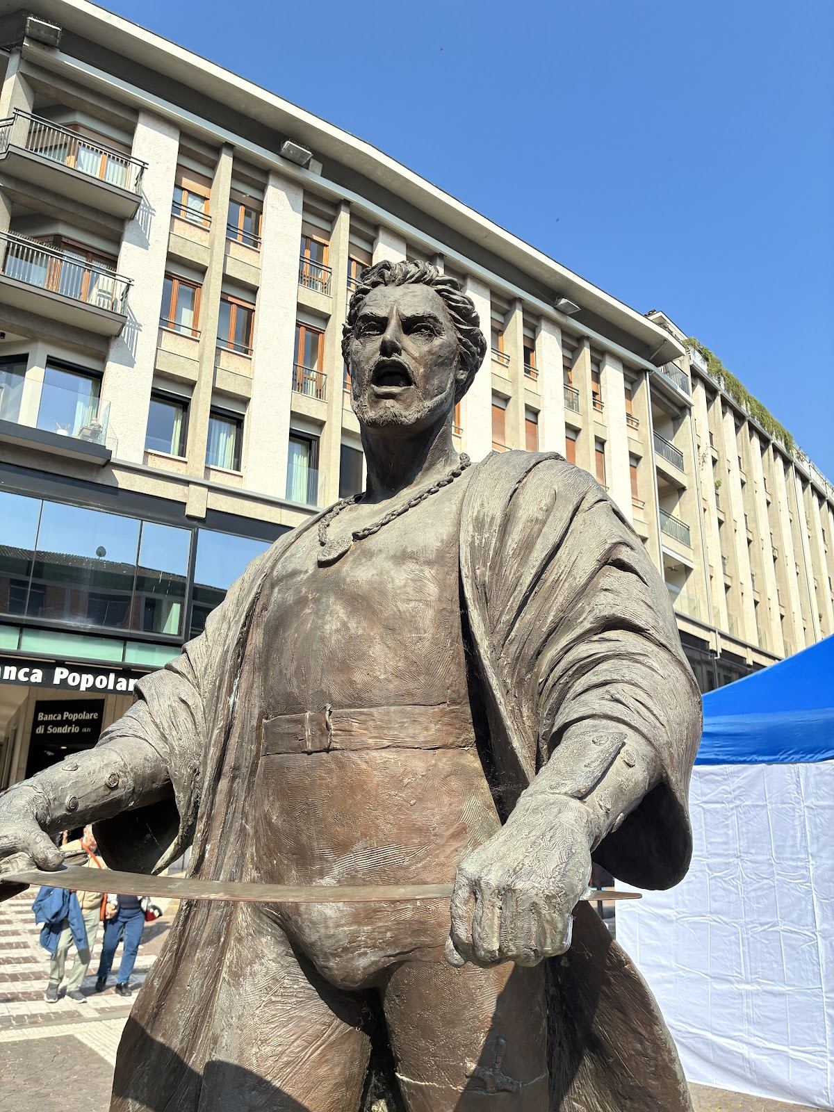 Estátua de Mario Del Monaco